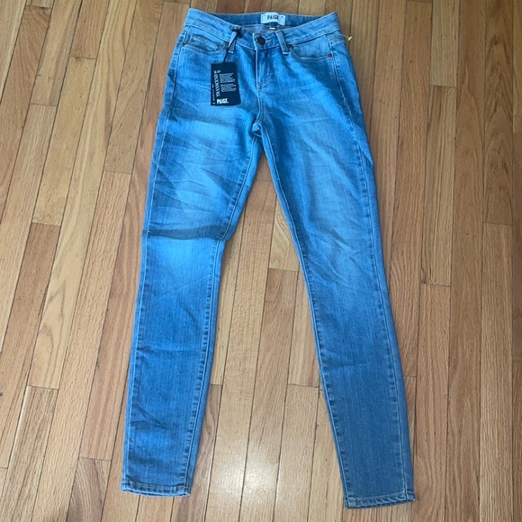Paige Verdugo Transcend 2.0  Mid Rise light wash Ankle  jeans size 25 NWT - Picture 2 of 11